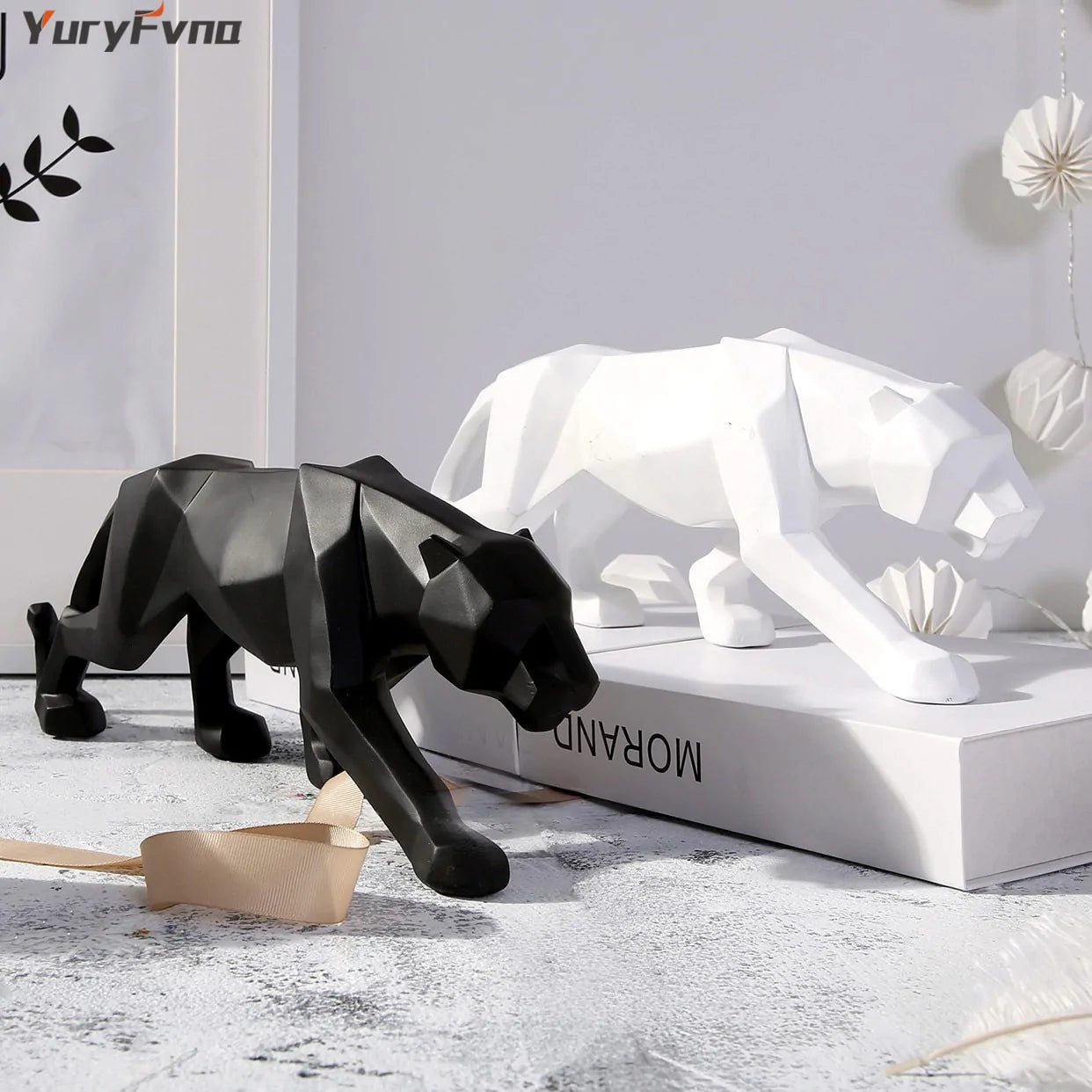 Elegance in Motion: Resin Leopard Statue - YLJ Art Shop